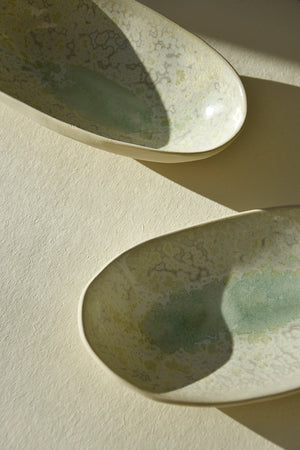 Åpne bilde i lysbildefremvisning, Skål Medium Oval Grønn Krystall
