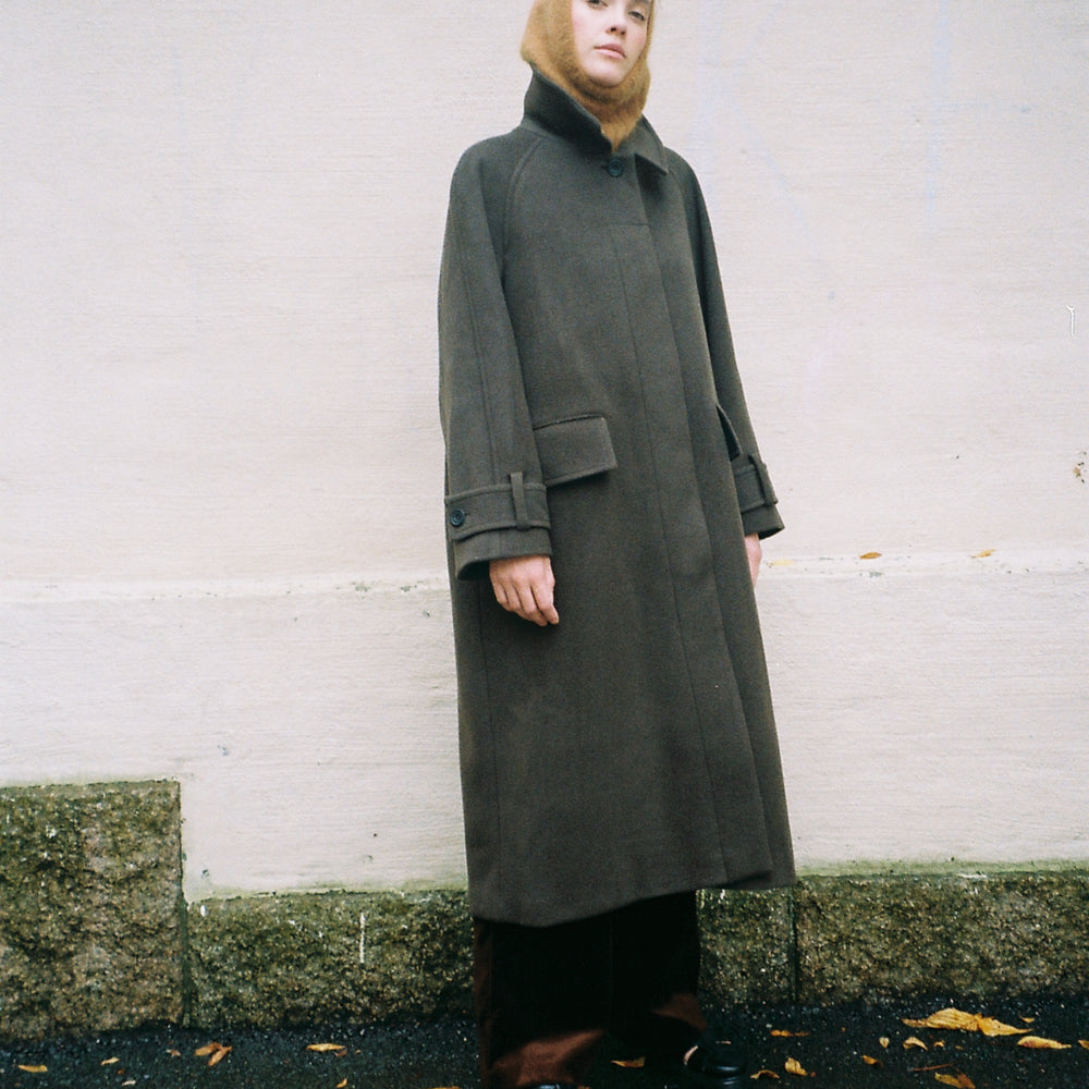 
                      
                        Coat 1 Brown Re-
                      
                    