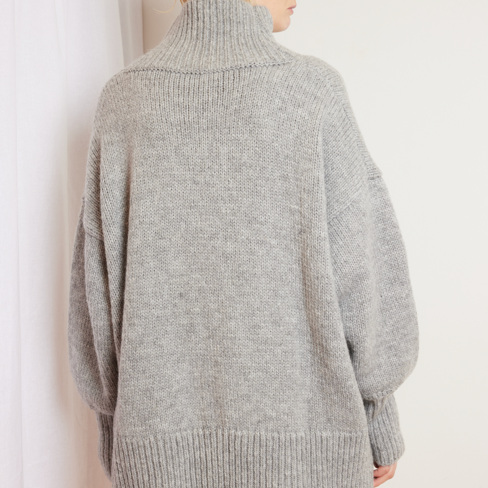 
                      
                        ILAG Frisk summer sweater
                      
                    