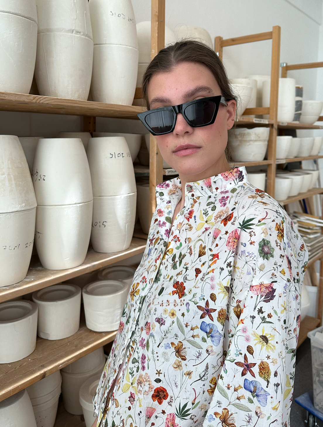 Bluse Vid Liberty Hvit m/Sommerblomster