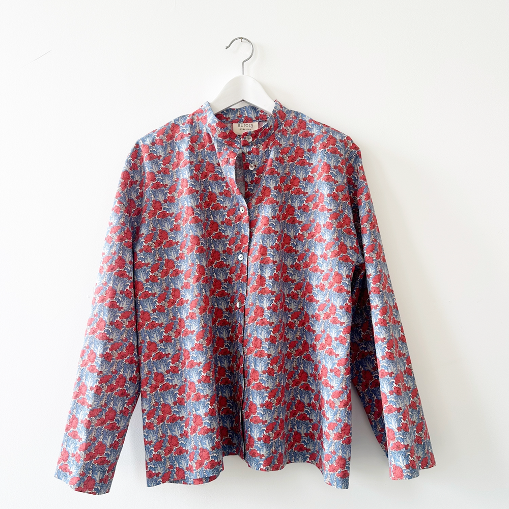 
                      
                        Bluse Vid Liberty Rød Blå Blomst
                      
                    