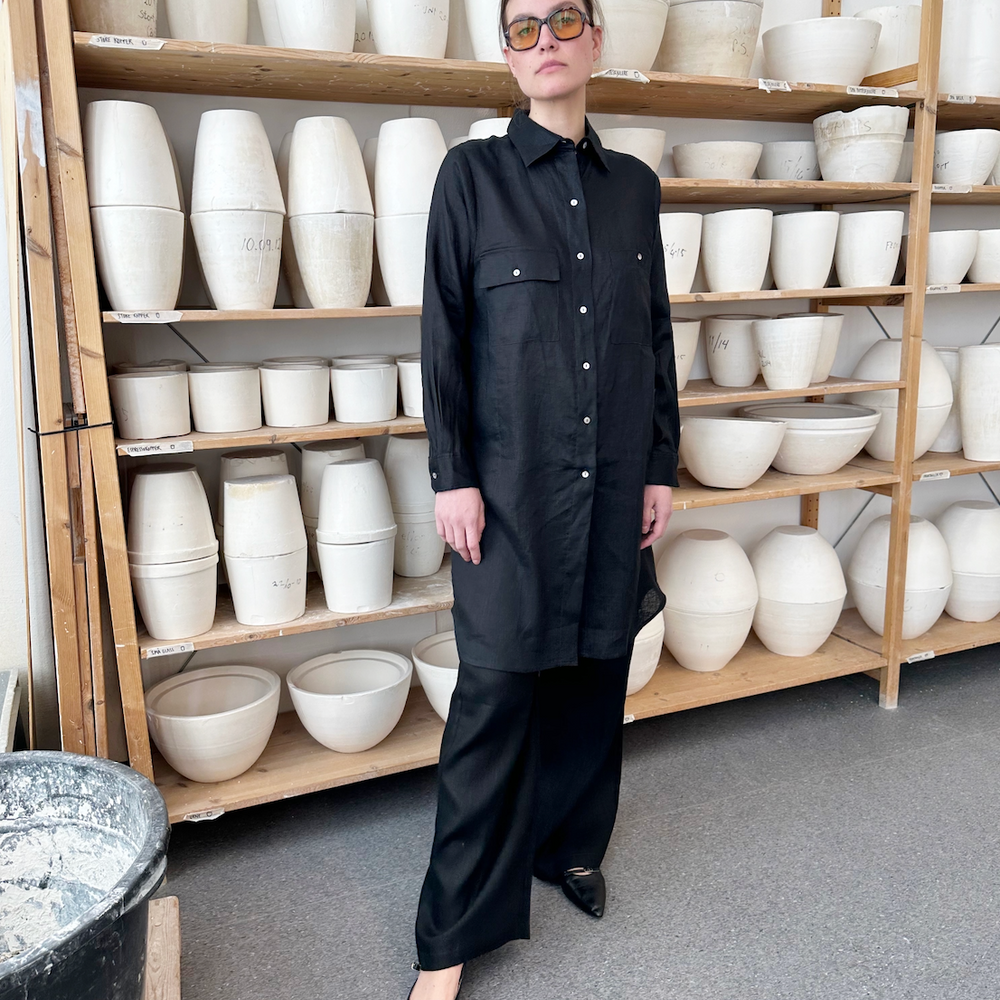 
                      
                        Shirt Long Linen Black Re-
                      
                    