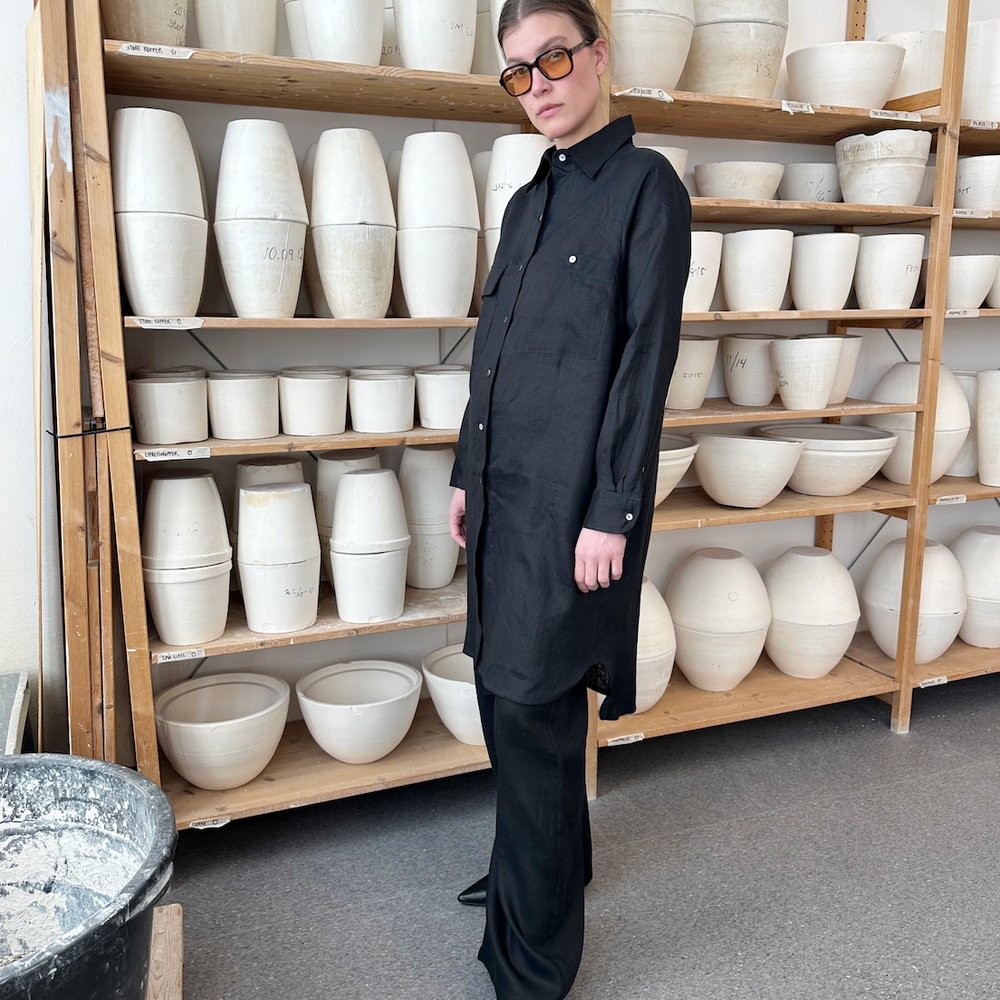 
                      
                        Shirt Long Linen Black Re-
                      
                    