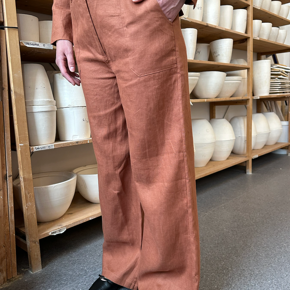 
                      
                        Pant Wide Thao Linen Rust Re-
                      
                    